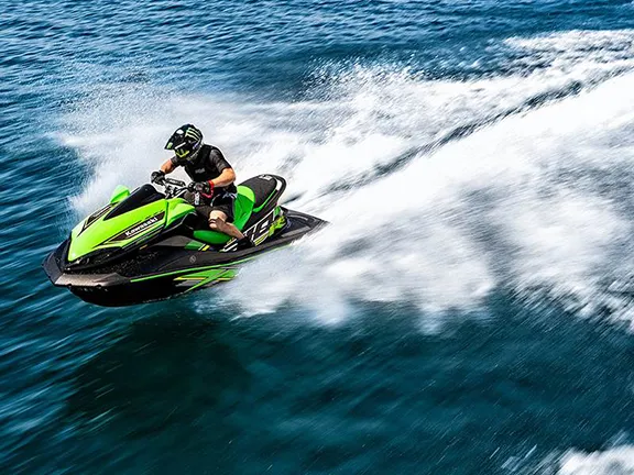Jet skiing and freestyle jet skiing in Andalucia