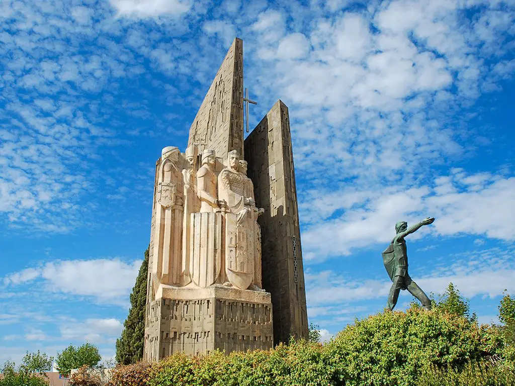 Battle of Tolosa Monument - La Carolina