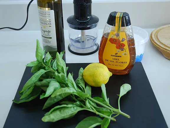 Basil dressing ingredients