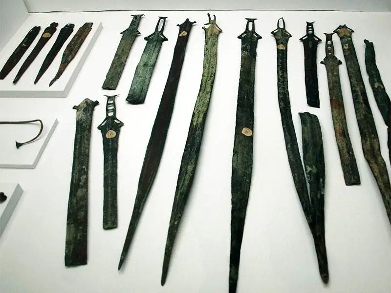 Bronze swords - the Huelva hoard