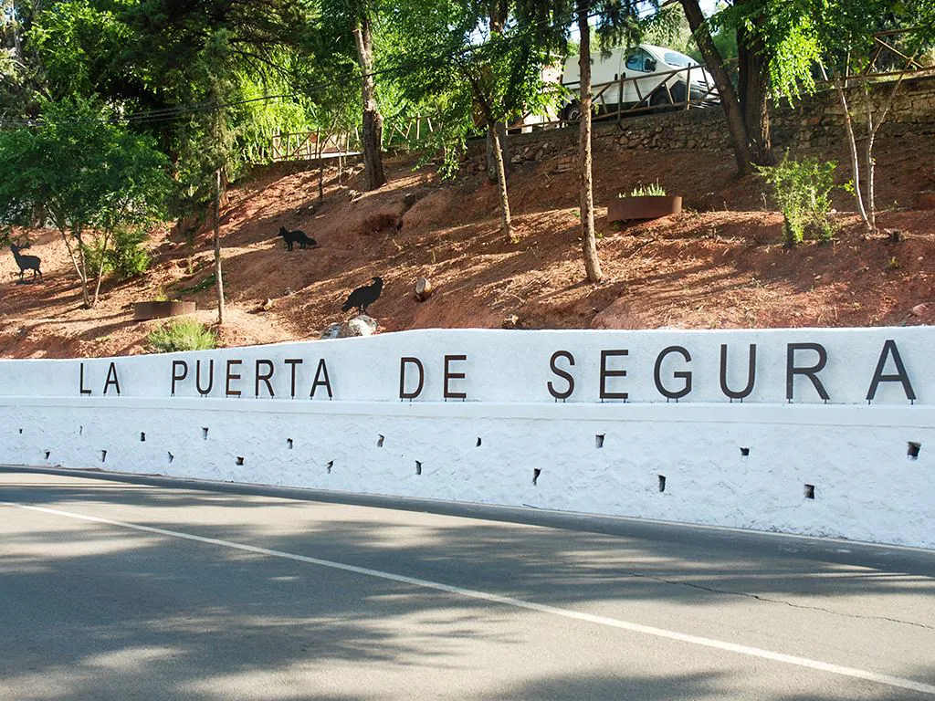 La Puerta de Segura