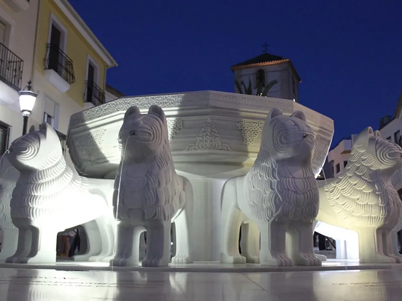 Macael marble in the court of lions Granada