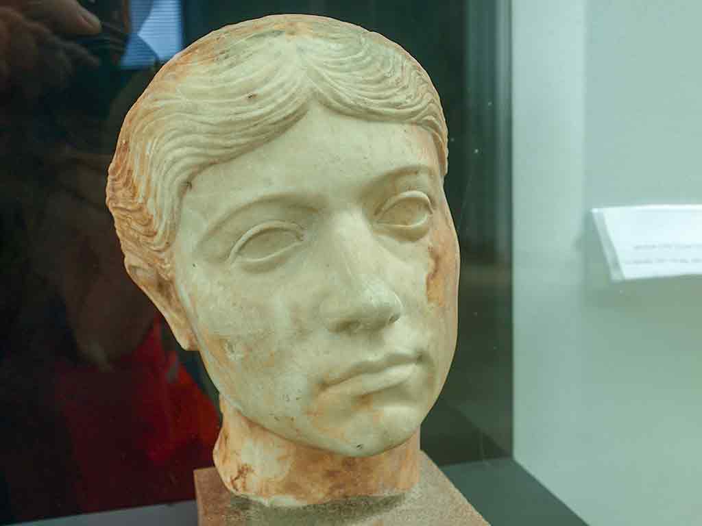 Bust of Sevilia, Roman matriarch with tomb in the Roman Necropolis