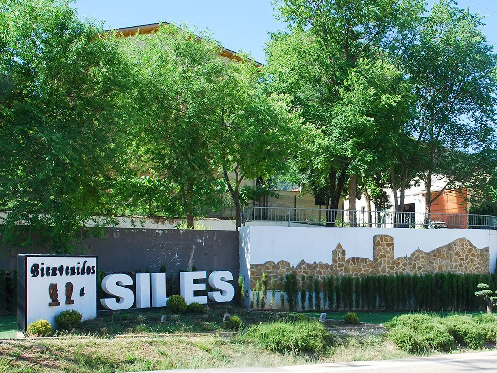 Siles