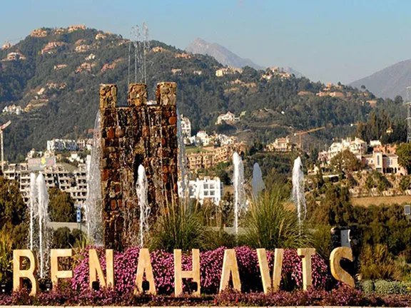 The entrance to Benahavis