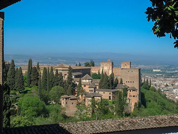 self guided walking tour granada spain