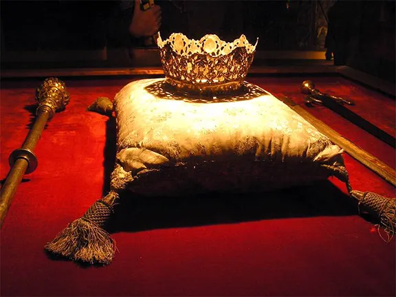 Crown and Sceptre of Isabella