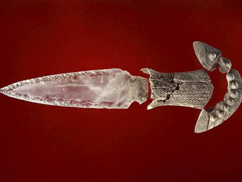 Crystal Dagger